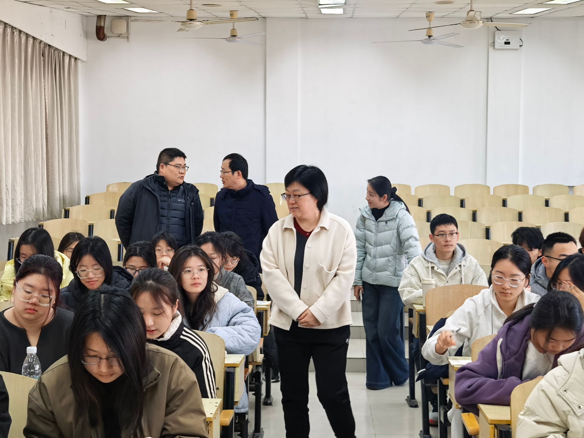 生物医药与护理学院开展新学期开学第一课查课工作